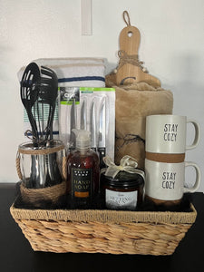 Natural Wicker Closing/Home-Warming Gift Tote