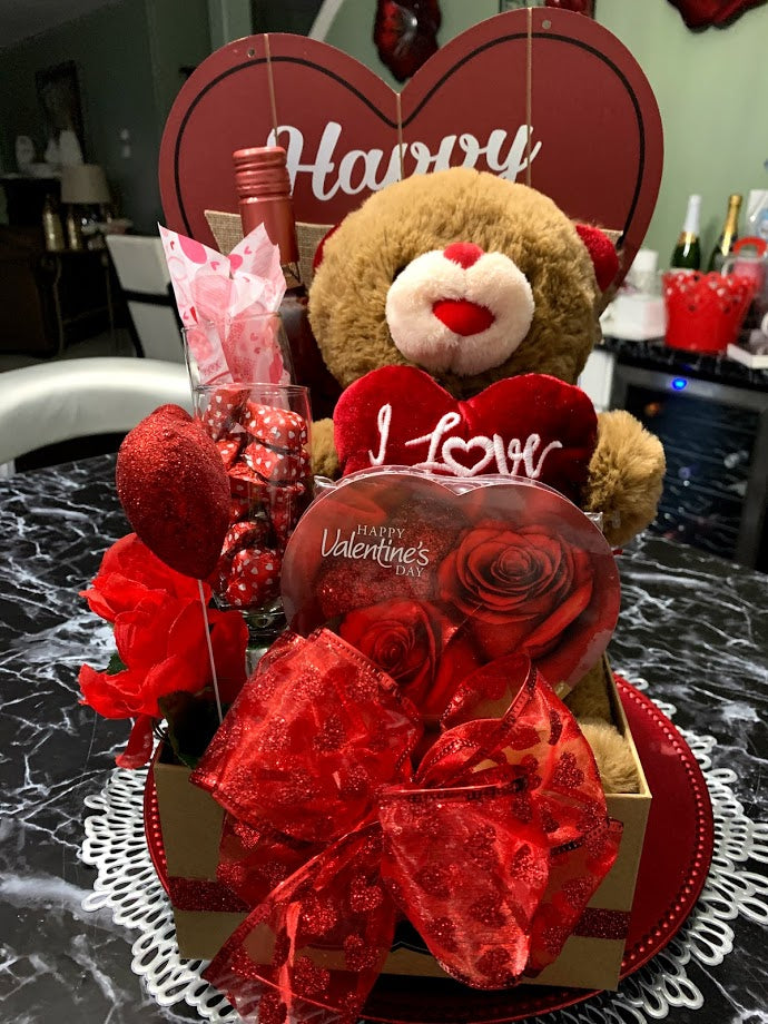 Valentine's Day Baskets with Pink Moscato